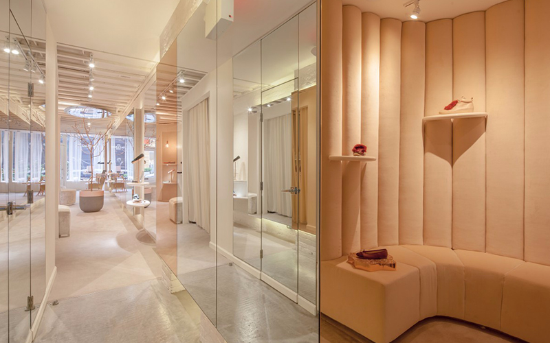 260平米服裝店設(shè)計裝修效果圖