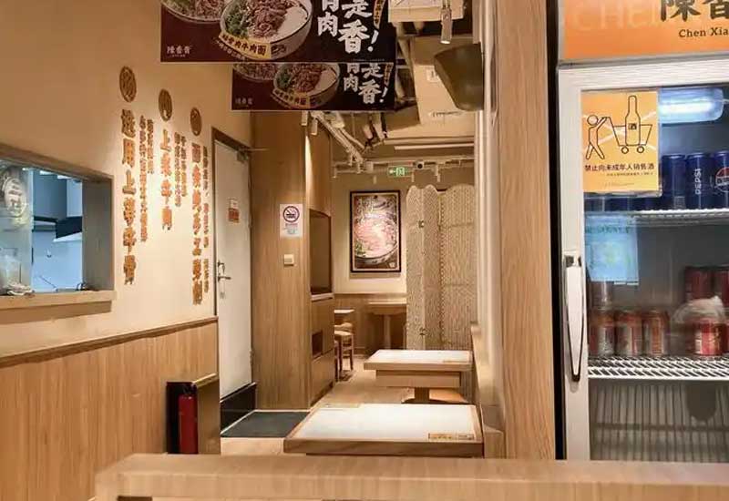 蘭州拉面店裝修設(shè)計：西北特色與便捷用餐環(huán)境